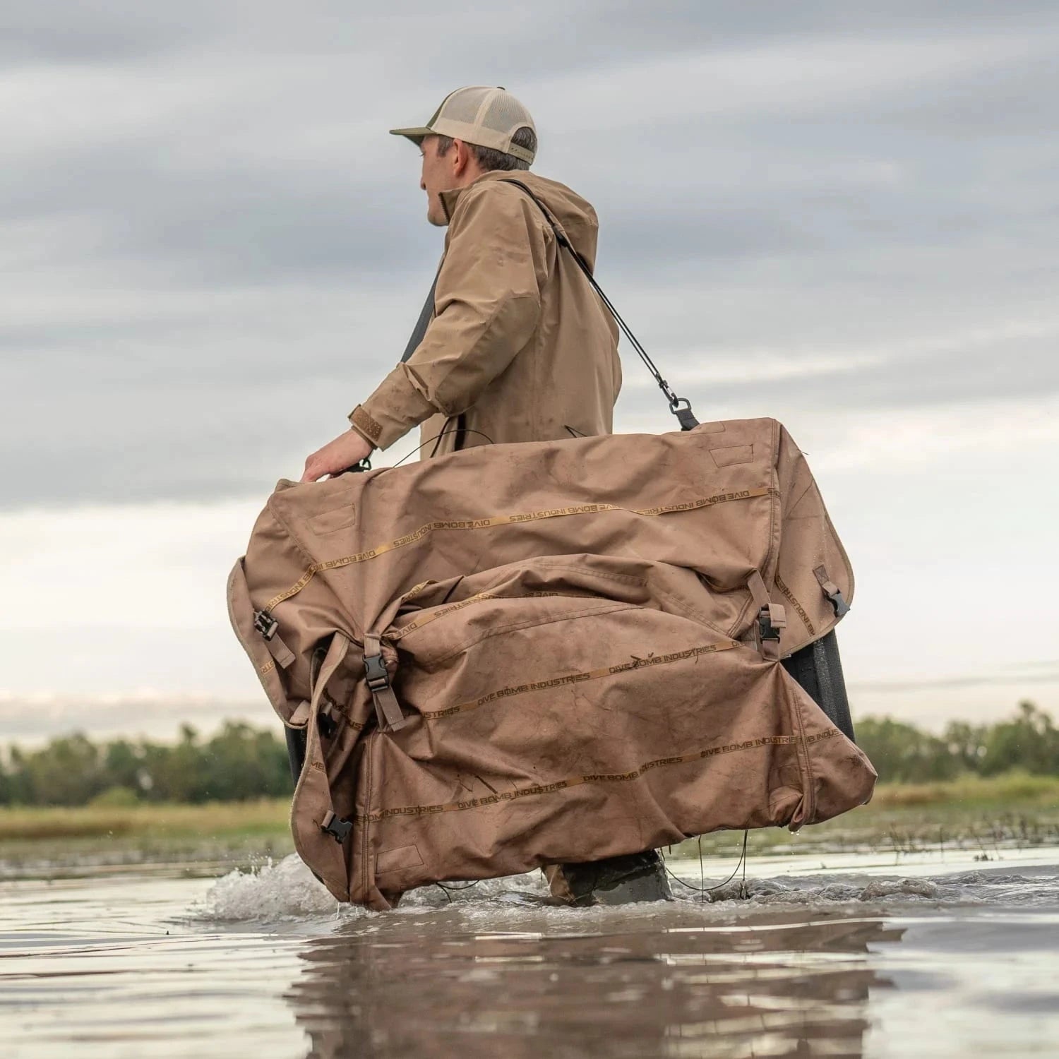 Elevated Hunting Dog Blind