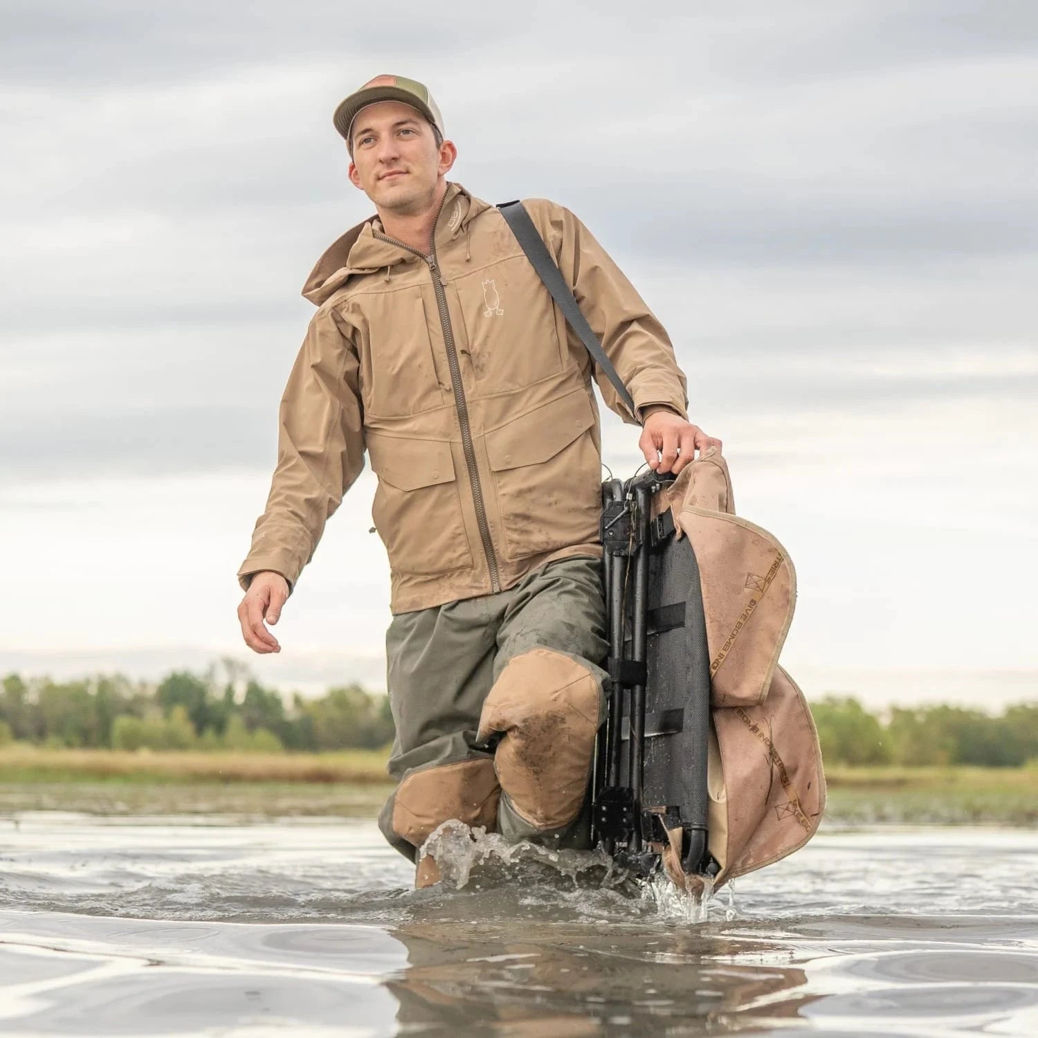 Elevated Hunting Dog Blind
